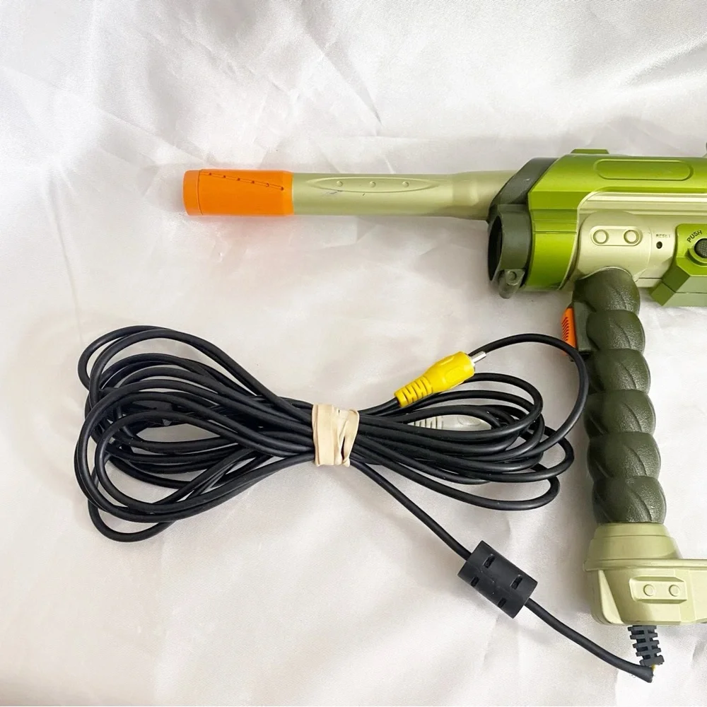 Hasbro 2004 Vintage Plug & Play Paintball TV Game. TV Cord Needs Repair